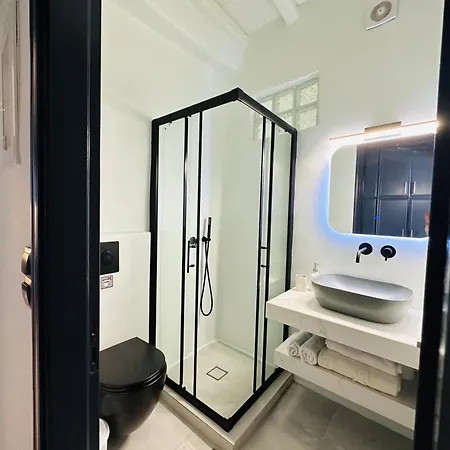 Traditional Mansion In Mykonos *