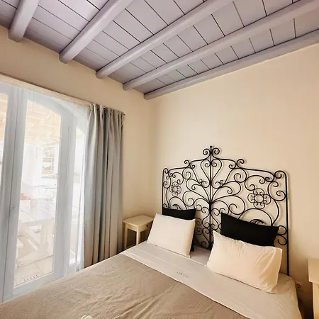 Traditional Mansion In Mykonos * Mykonos Town